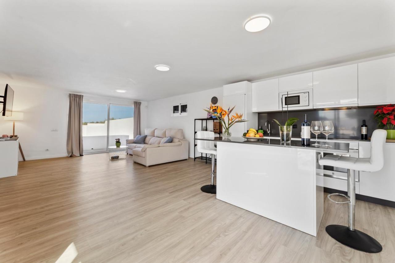 דירות Famara Loft 12 מראה חיצוני תמונה