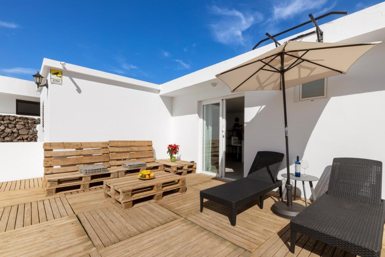 דירות Famara Loft 12 מראה חיצוני תמונה