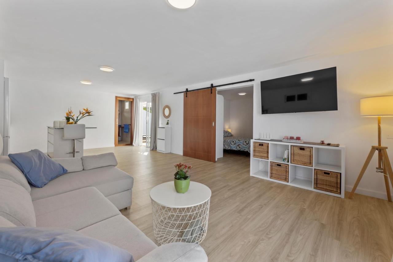 דירות Famara Loft 12 מראה חיצוני תמונה